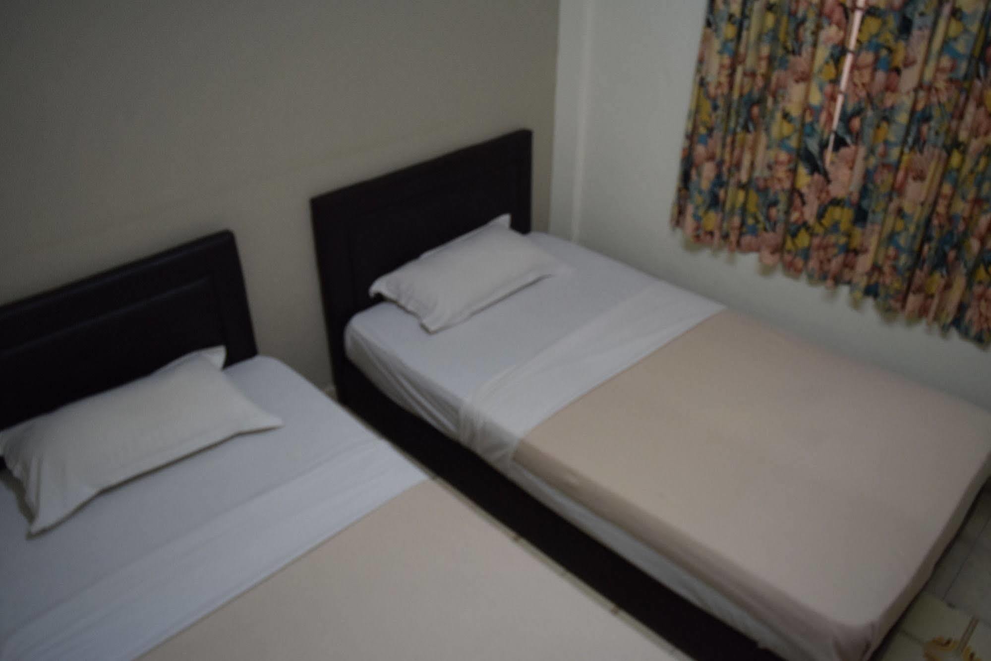 Casa Blanca Guest House Malacca Bagian luar foto