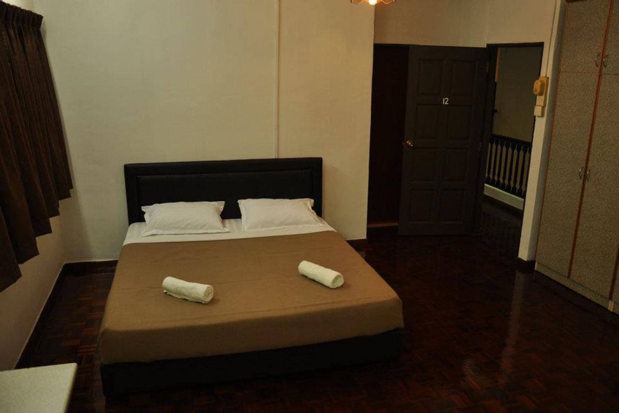 Casa Blanca Guest House Malacca Bagian luar foto