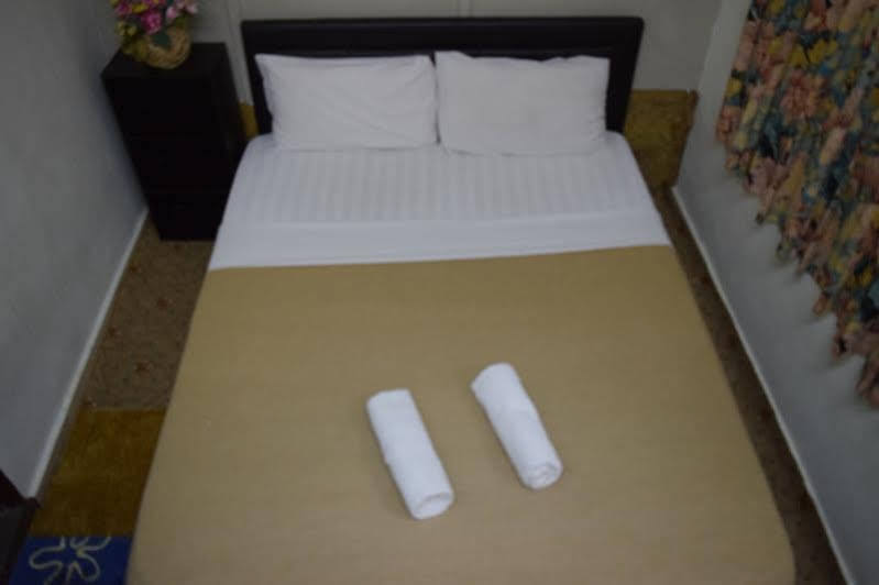 Casa Blanca Guest House Malacca Bagian luar foto