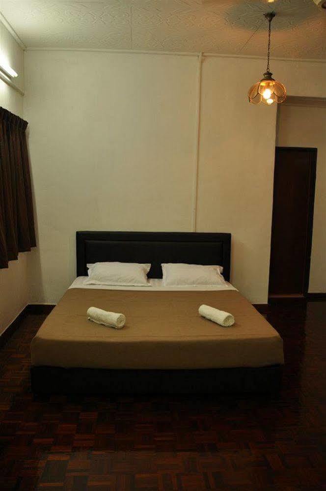 Casa Blanca Guest House Malacca Bagian luar foto